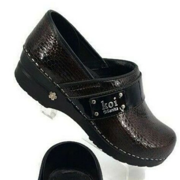 sanita lindsey clogs